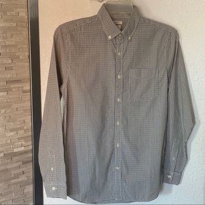 Gap Slim Fit Shirt Pin Stripe button-down Shirt Long Sleeves Size Small